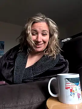 Snapshot of Canadian_BBW chatting on 06/04/26, 02:22 Canadian BBW online show from 06/04/26, 02:22