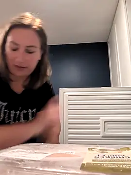 Canadian BBW online show from 11/07/25, 08:24