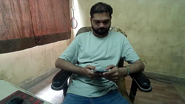 Snapshot of mynastyfuckerr chatting on 11/02/25, 05:34 mynastyfuckerr online show from 11/02/25, 05:34