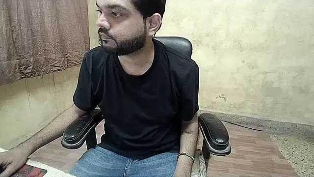 Snapshot of mynastyfuckerr chatting on 11/21/25, 12:04 mynastyfuckerr online show from 11/21/25, 12:04