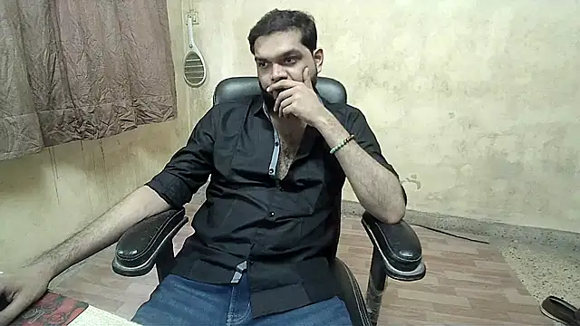 Snapshot of mynastyfuckerr chatting on 11/28/25, 12:05 mynastyfuckerr online show from 11/28/25, 12:05