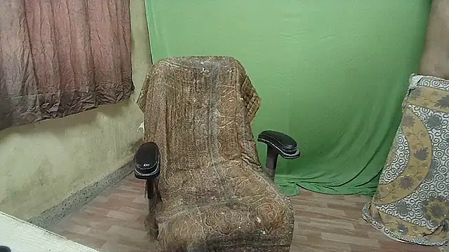 Snapshot of mynastyfuckerr chatting on 09/14/25, 09:53 mynastyfuckerr online show from 09/14/25, 09:53