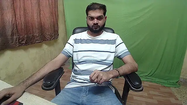 Snapshot of mynastyfuckerr chatting on 09/17/25, 11:56 mynastyfuckerr online show from 09/17/25, 11:56