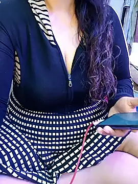 Snapshot of indian_passion chatting on 11/19/25, 06:57 indian passion online show from 11/19/25, 06:57