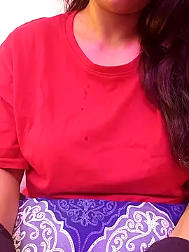 Snapshot of indian_passion chatting on 02/05/26, 12:45 indian passion online show from 02/05/26, 12:45