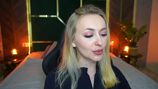 Snapshot of GraceCandy chatting on 03/04/25, 11:11 GraceCandy online show from 03/04/25, 11:11