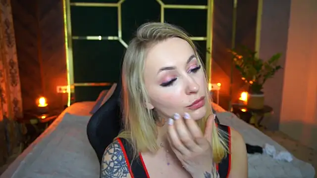 Snapshot of GraceCandy chatting on 03/05/25, 02:14 GraceCandy online show from 03/05/25, 02:14