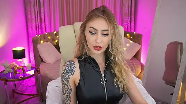 Snapshot of GraceCandy chatting on 05/11/26, 01:56 GraceCandy online show from 05/11/26, 01:56