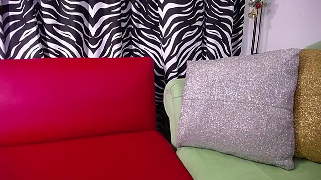 mia beatles online show from 11/20/25, 04:18