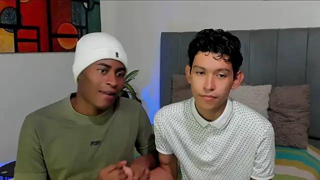 Snapshot of CrissBrownxxx chatting on 10/21/25, 12:54 CrissBrownxxx online show from 10/21/25, 12:54