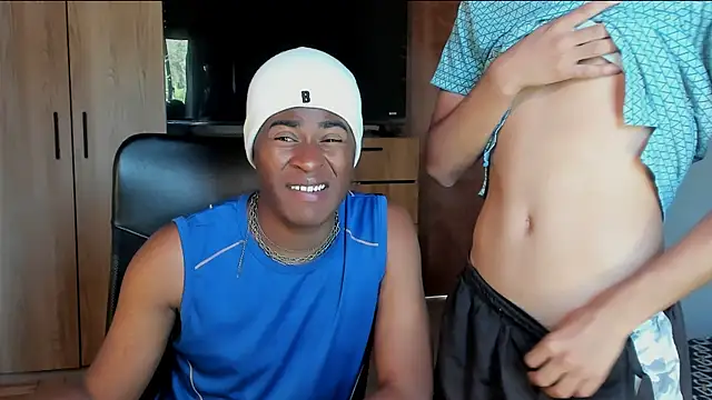 CrissBrownxxx online show from 05/15/26, 09:02