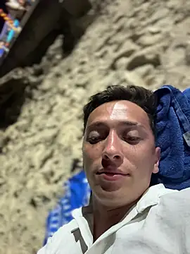 Thiago jones online show from 11/17/25, 03:10