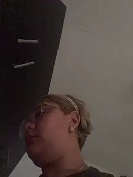 maymercy online show from 11/01/25, 02:00