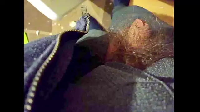 hairyuncut00 online show from 01/14/26, 08:51