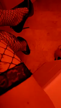 Misspadrona88 online show from 12/22/25, 05:57