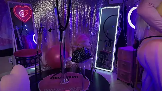 bimbotwerkqueen online show from 03/14/25, 11:00