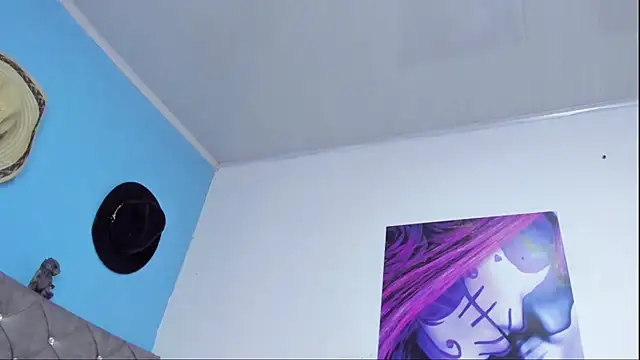 Snapshot of Karol_fenixx chatting on 10/01/25, 12:38 Karol fenixx online show from 10/01/25, 12:38