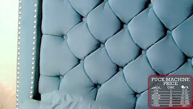 Imannejulienne online show from 11/10/25, 01:32