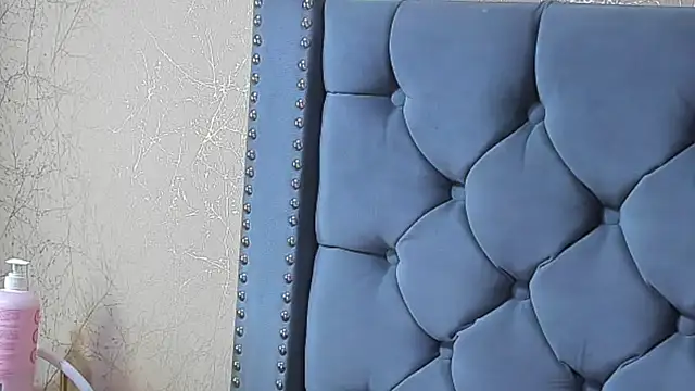 Imannejulienne online show from 03/08/26, 11:08