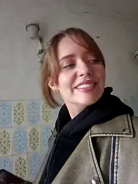PrettieKate online show from 04/08/26, 11:55