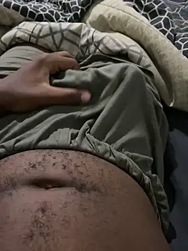 Snapshot of lucky_dicks143 chatting on 10/03/25, 12:03 lucky dicks143 online show from 10/03/25, 12:03