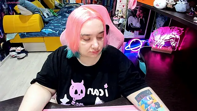 Softie Sofy online show from 03/03/26, 03:35