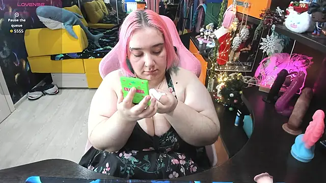 Softie Sofy online show from 01/15/26, 02:04