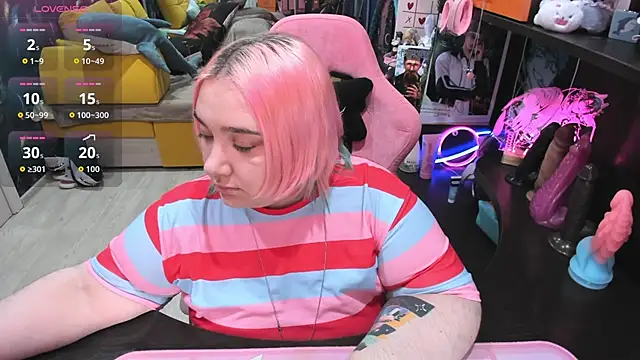 Softie Sofy online show from 04/09/26, 06:19