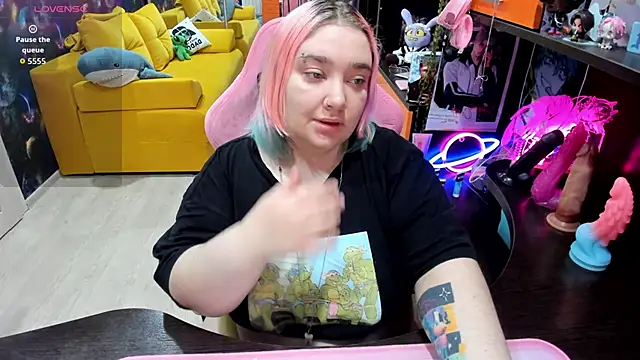 Softie Sofy online show from 05/29/26, 03:34