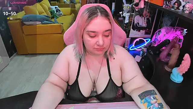 Snapshot of Softie_Sofy chatting on 07/03/26, 02:29 Softie Sofy online show from 07/03/26, 02:29