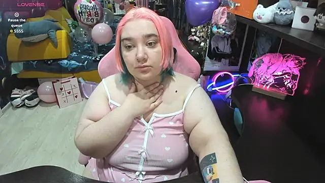 Softie Sofy online show from 03/06/26, 03:45