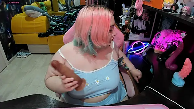 Softie Sofy online show from 05/01/26, 02:05