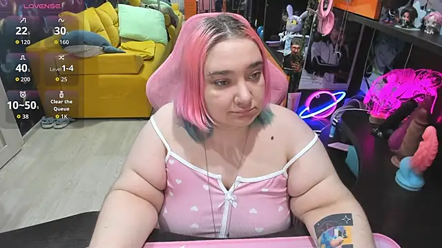 Softie Sofy online show from 05/07/26, 03:44