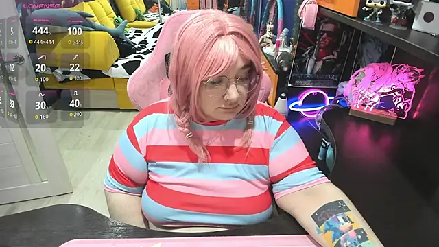 Softie Sofy online show from 11/11/25, 12:27