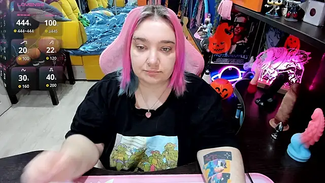 Softie Sofy online show from 10/26/25, 03:51