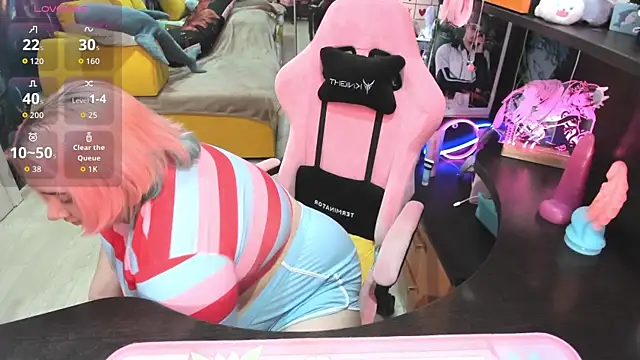 Softie Sofy online show from 04/09/26, 02:35