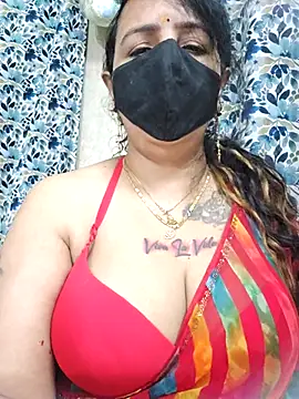 Snapshot of cute-tanvi chatting on 10/06/25, 12:23 cute-tanvi online show from 10/06/25, 12:23