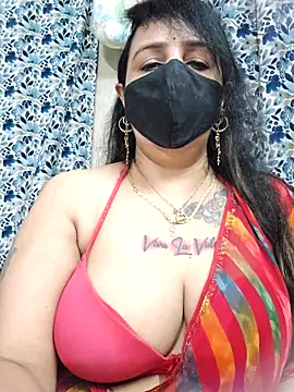 Snapshot of cute-tanvi chatting on 10/14/25, 11:58 cute-tanvi online show from 10/14/25, 11:58
