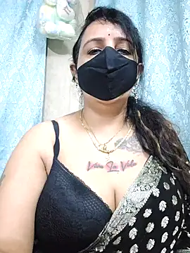 cute-tanvi online show from 11/07/25, 12:26