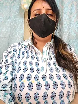 Snapshot of cute-tanvi chatting on 10/18/25, 01:40 cute-tanvi online show from 10/18/25, 01:40