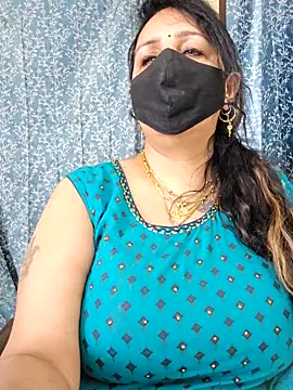 Snapshot of cute-tanvi chatting on 03/08/25, 01:28 cute-tanvi online show from 03/08/25, 01:28