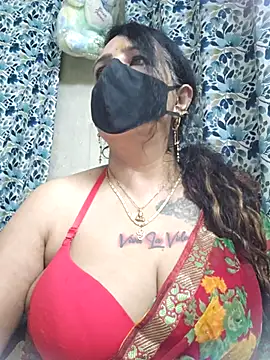 Snapshot of cute-tanvi chatting on 10/08/25, 12:01 cute-tanvi online show from 10/08/25, 12:01