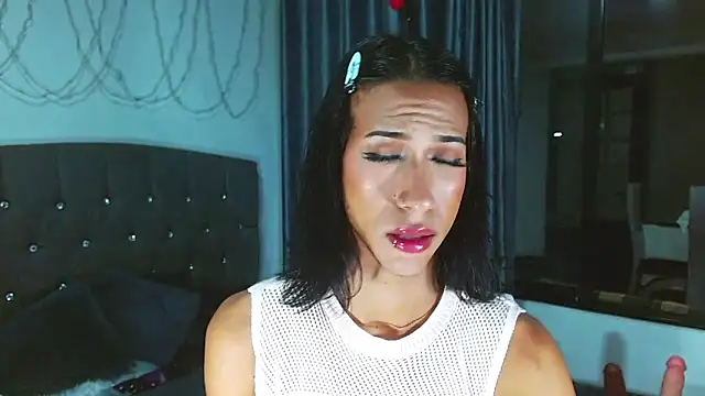 Snapshot of Kenisha_Sweet chatting on 03/09/25, 12:00 Kenisha Sweet online show from 03/09/25, 12:00