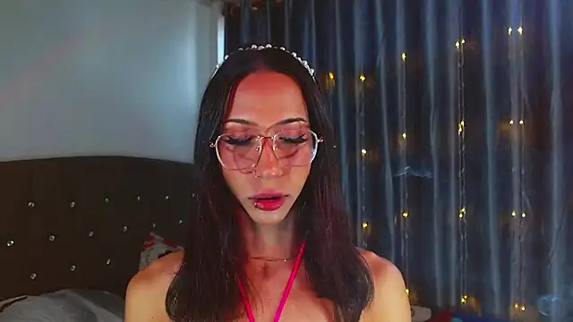 Kenisha Sweet online show from 02/15/26, 09:14