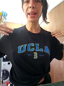 TassiTyne online show from 11/24/25, 10:15