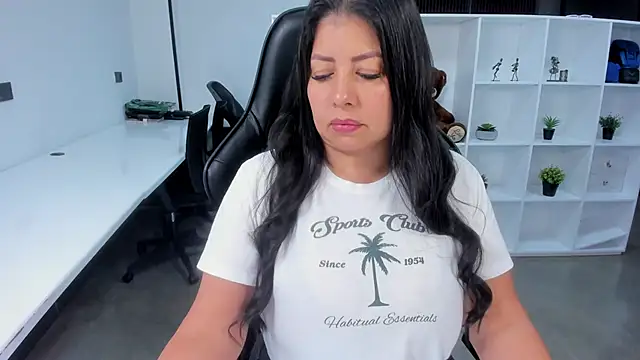 natural bigboobs online show from 11/29/25, 07:36