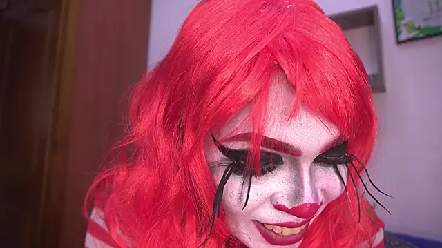 rousse coup online show from 10/15/25, 07:22