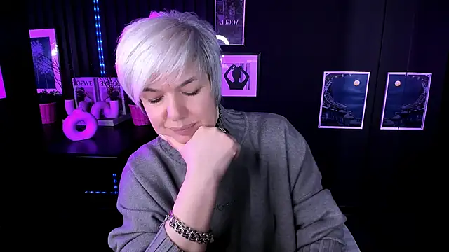 CarmenSoft online show from 03/18/26, 08:32