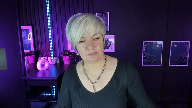 CarmenSoft online show from 11/16/25, 08:57