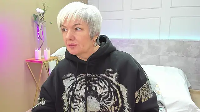 CarmenSoft online show from 10/02/25, 08:56